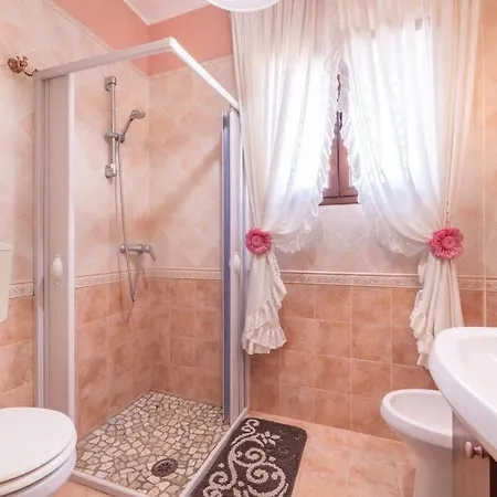 Apartment E Confortevole