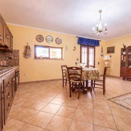 E Confortevole Apartment
